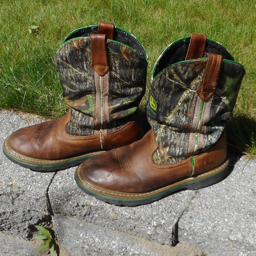 John Deere Camo/Leather Boots, Mossy Oak Womens/Child Size 7.5